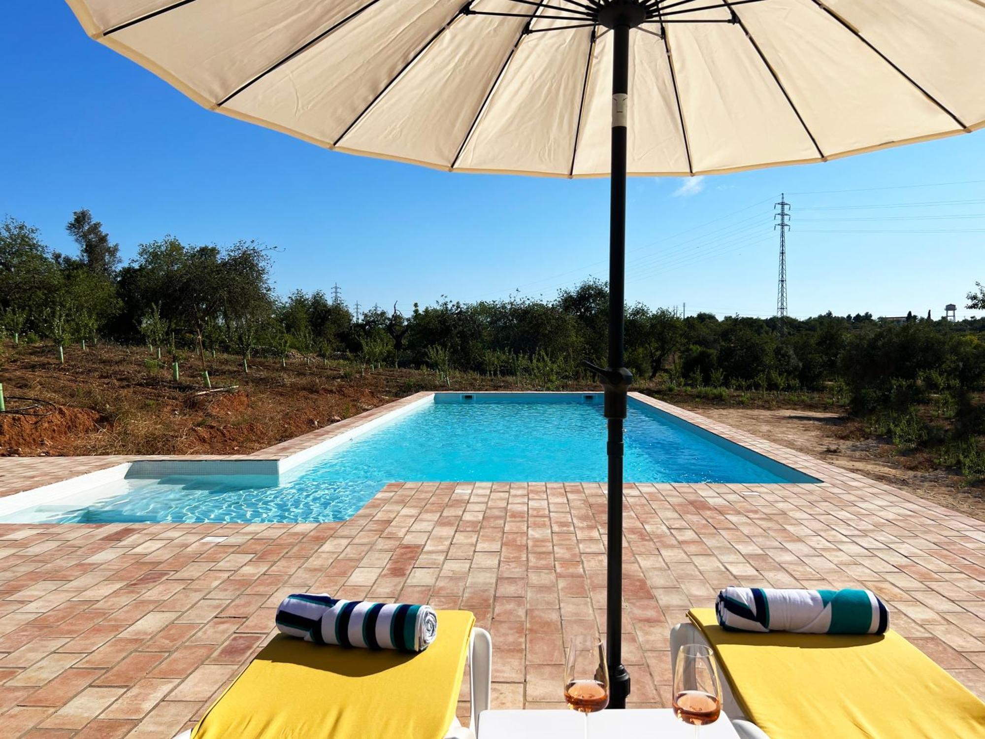 Monte Acoteias - Farm stay *